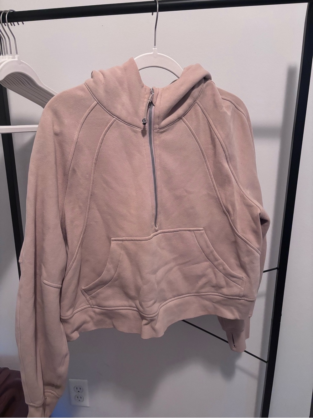 LULULEMON M/L Tan Cropped Scuba Half-Zip Hoodie